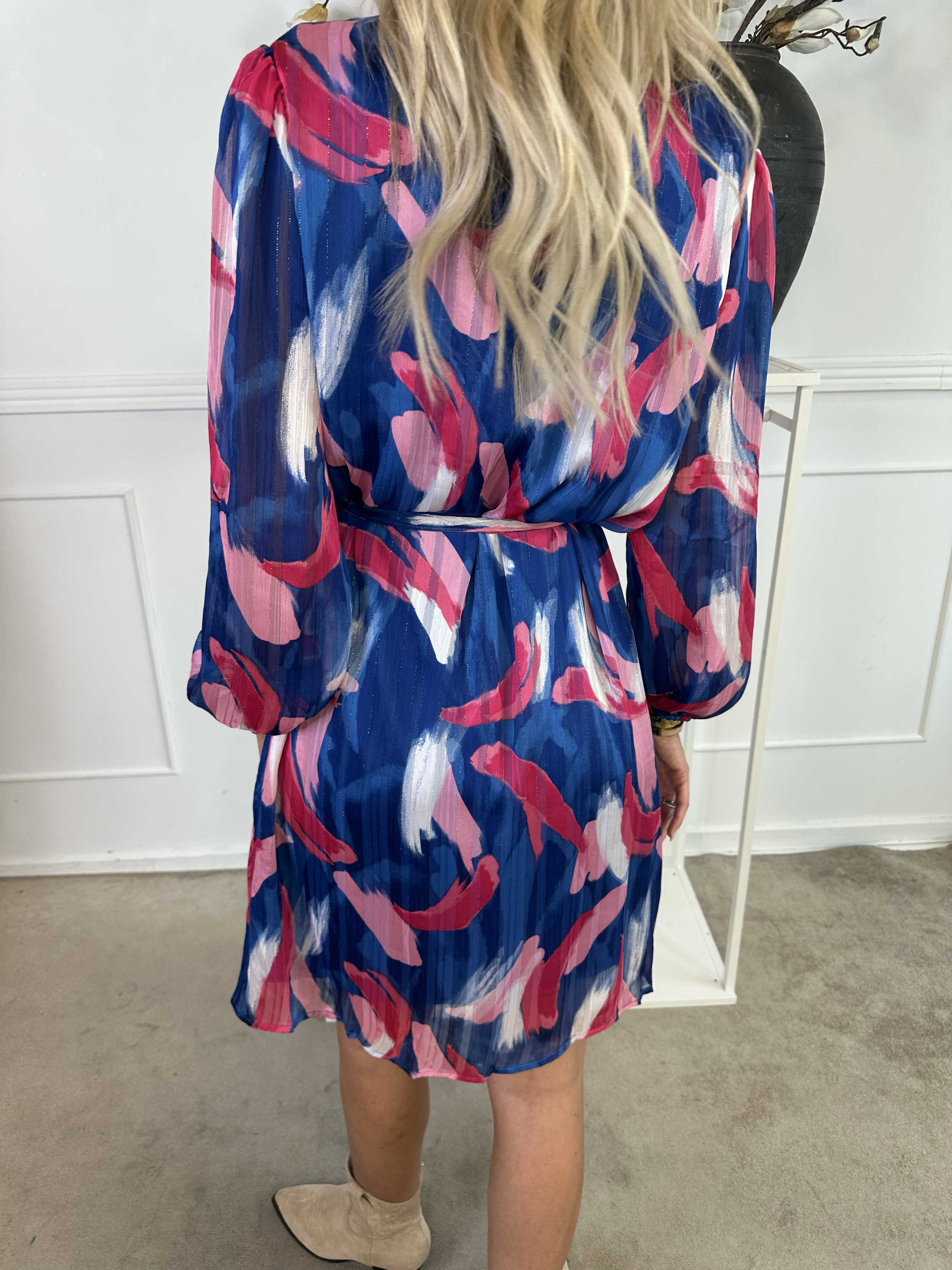 Filipa - Mønstret tunikakjole med glimmertråde